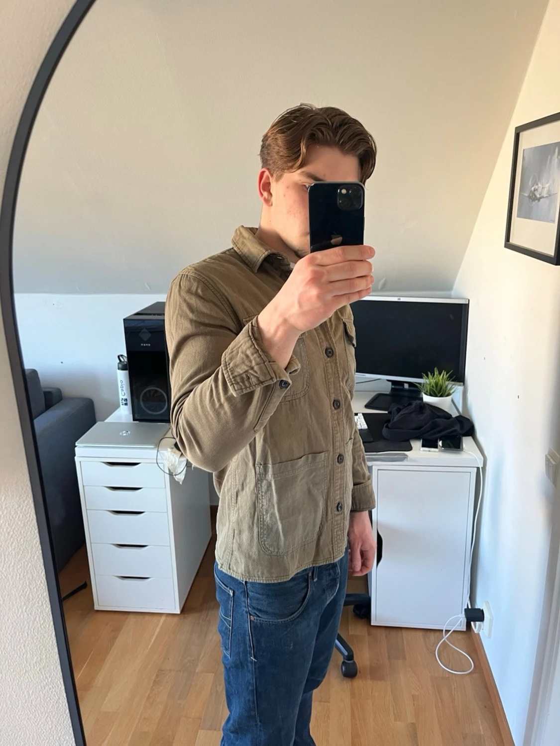 Olivgrön overshirt med fickor - 1