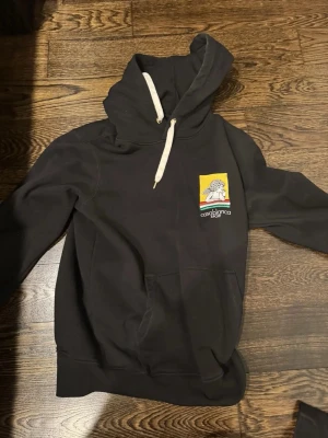 Casablanca hoodie  - Storleken är storlek M och den är oversized.den är använd ett få tal gånger 