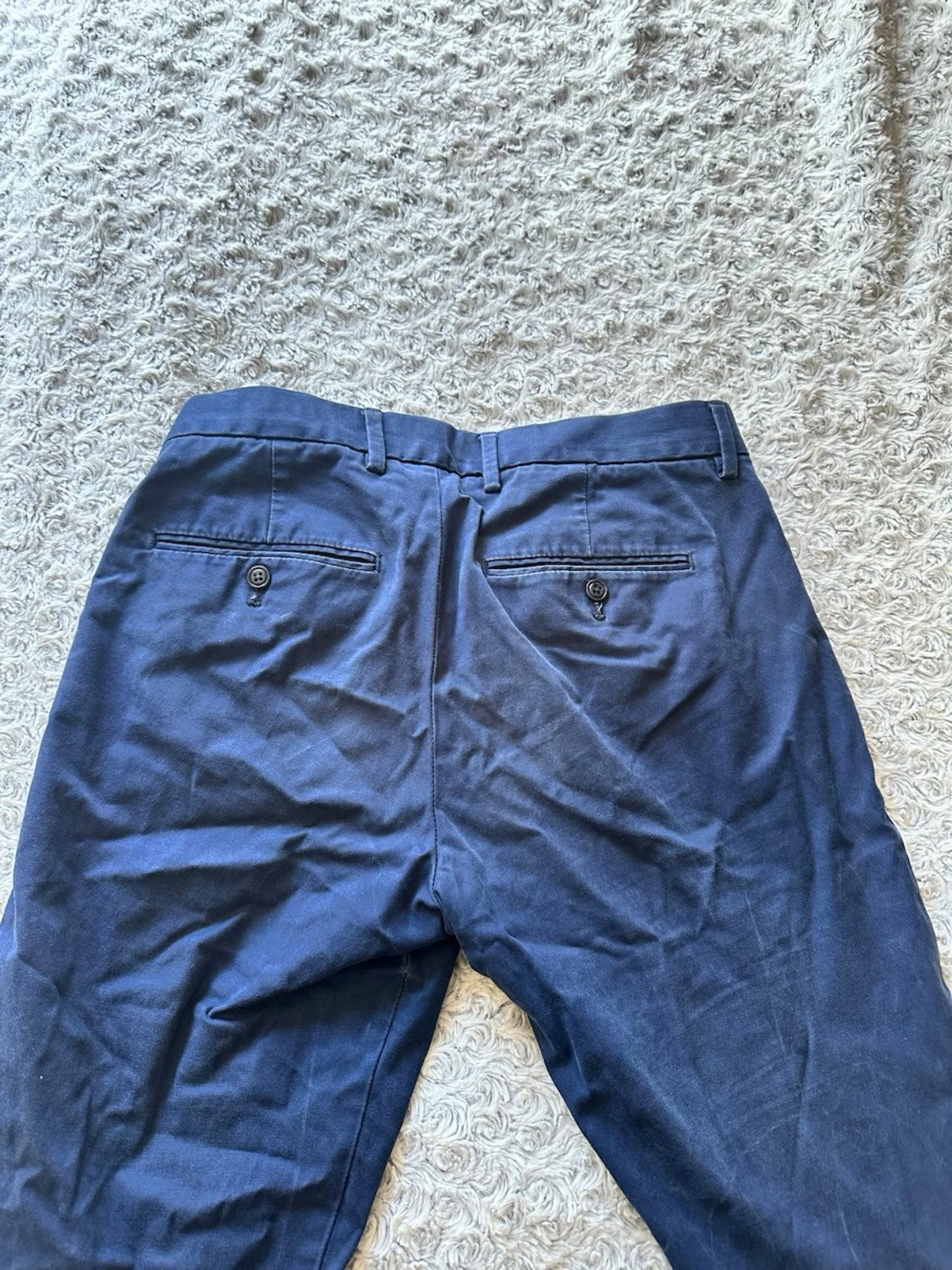 Mörkblå chinos med raka ben - 1