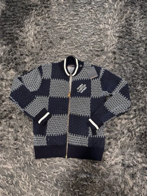 Llv bomber jacket - Size M, brand new good quality