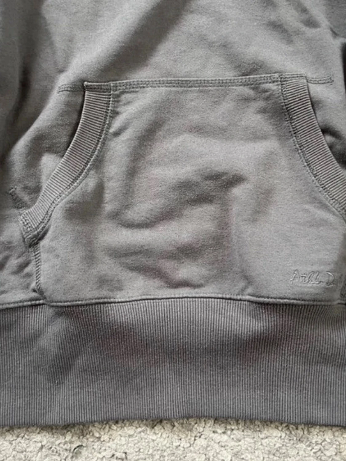 Grå sweatshirt från H&M Sport - 2