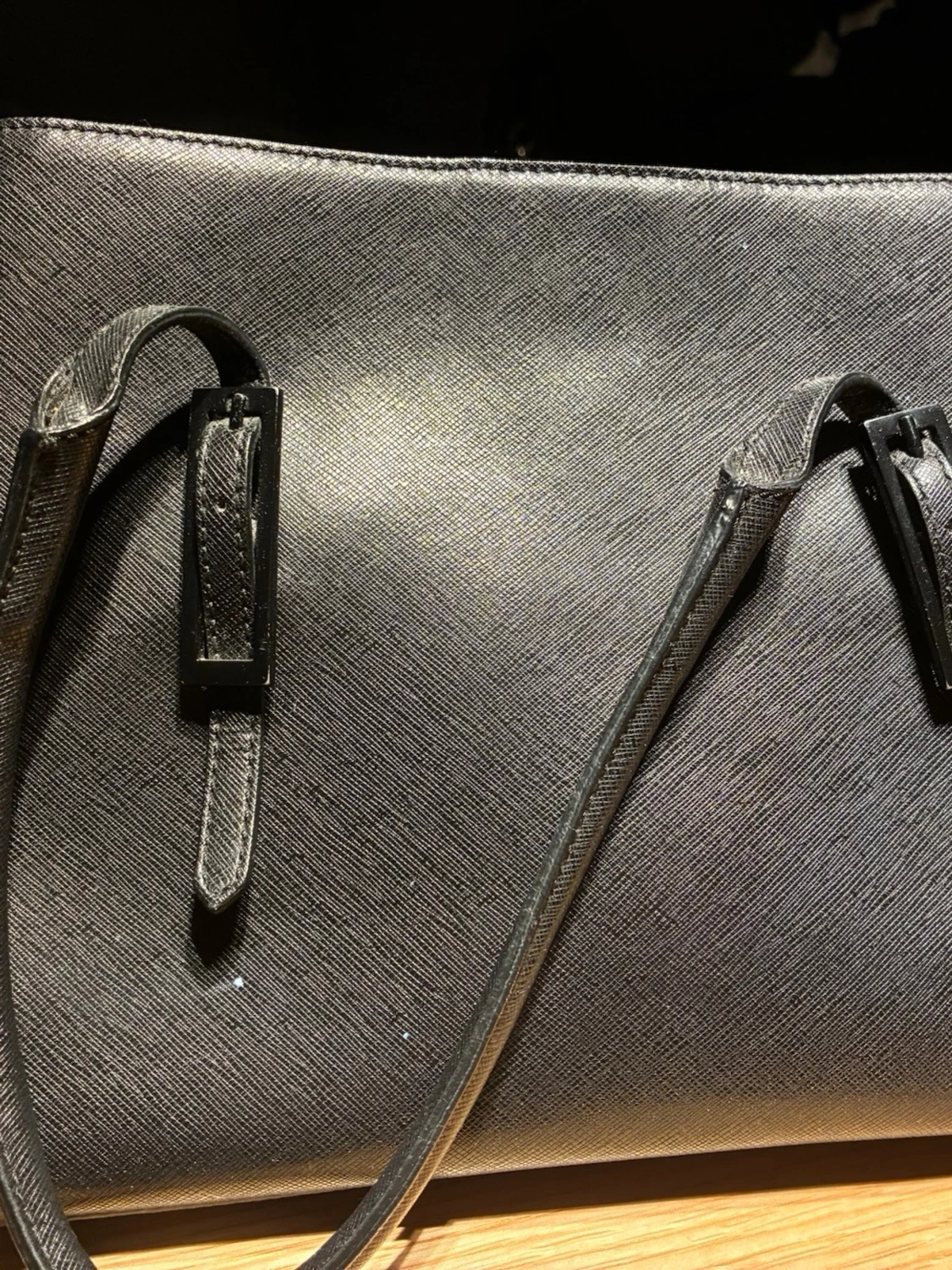 Svart handväska från Coccinelle - 1