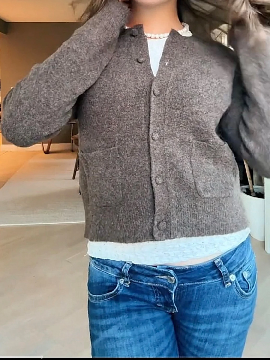 Brun kofta med fickor och knappar - 1