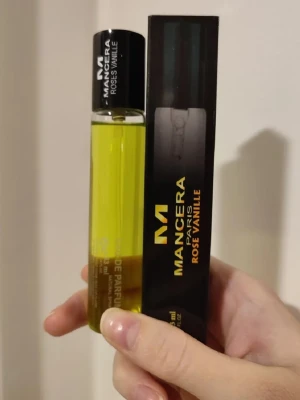 Mancera Roses Vanille - Mancera Roses Vanille Perfume. 33ml bottle. New! A great winter/fall fragrance.