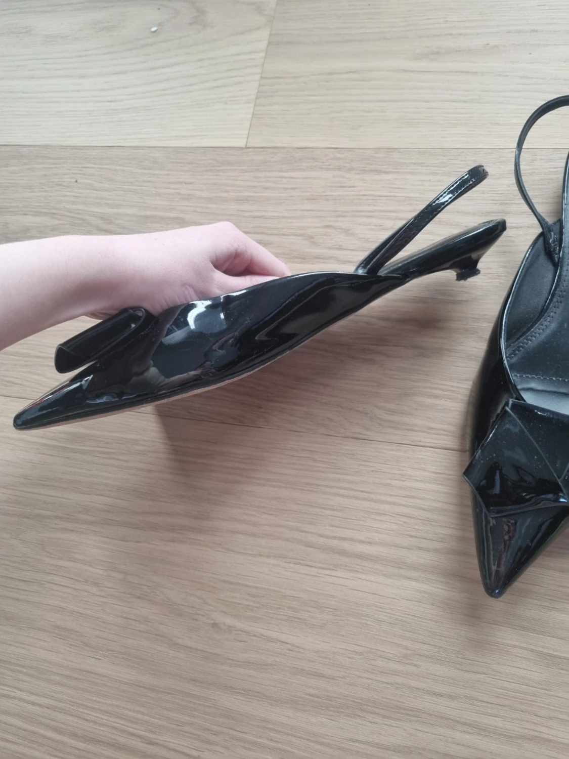 Svarta lackpumps - 2