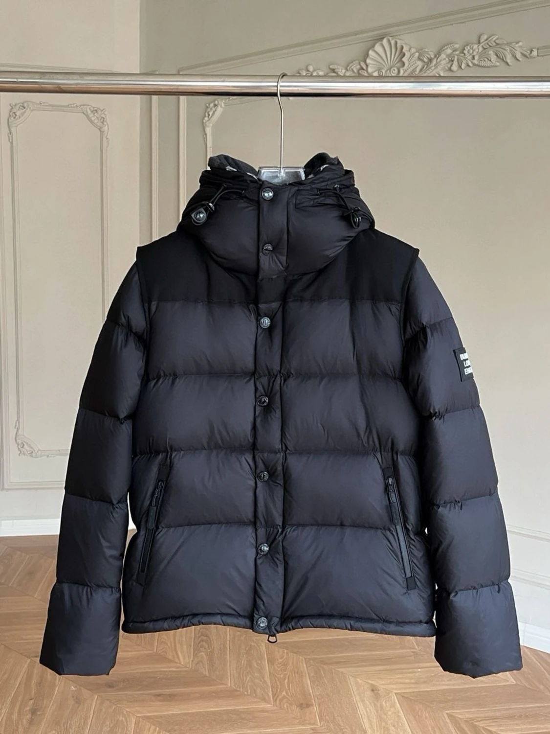 Svart dunjacka med huva Burberry - 1