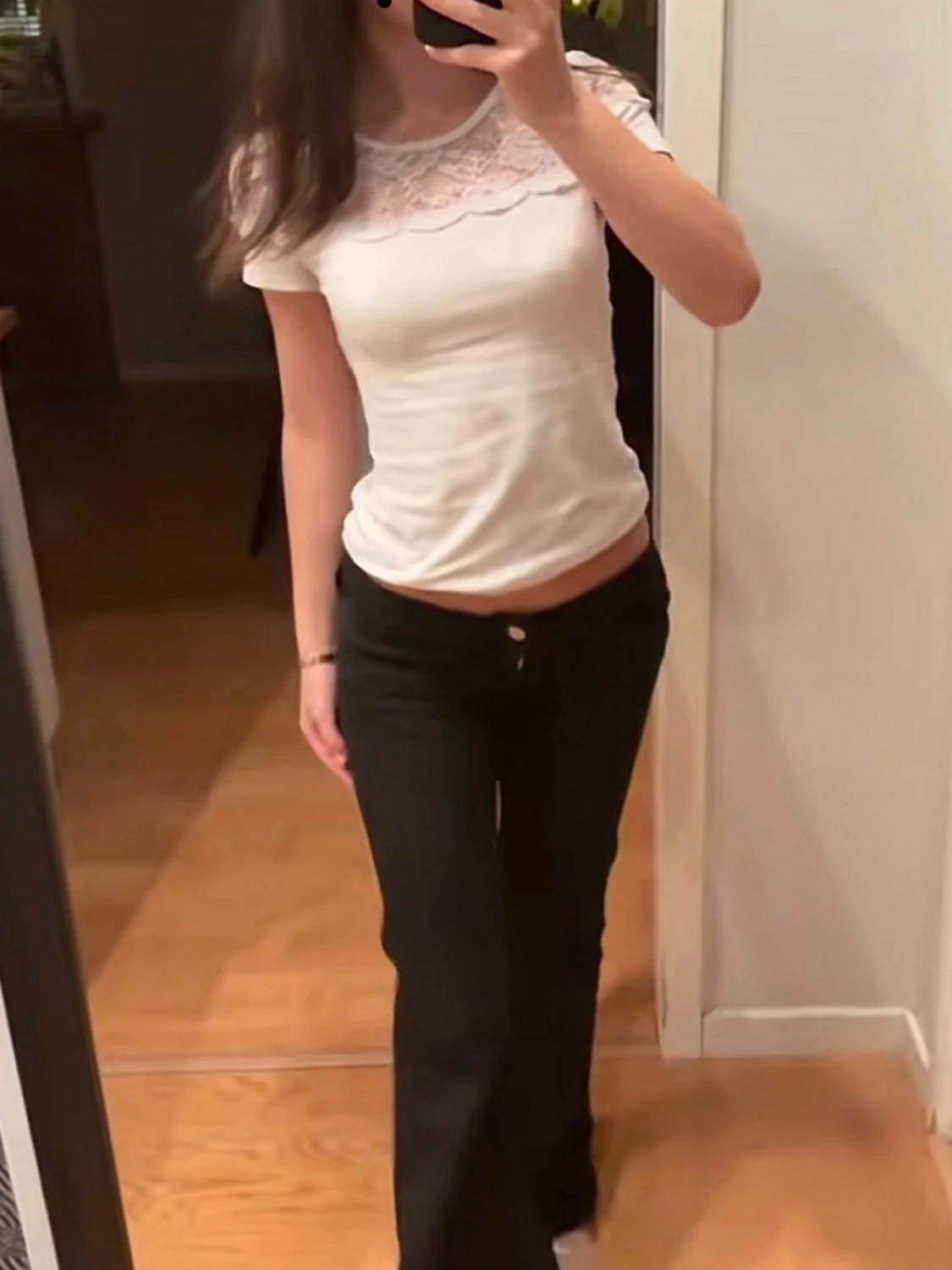 Svarta bootcut jeans med låg midja