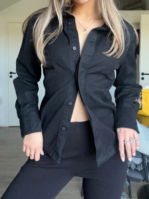 Jeans ”blus/skjorta” - Använd 1 gång