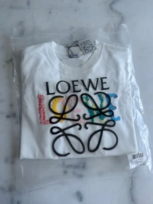 T-shirt  - Oanvänd 