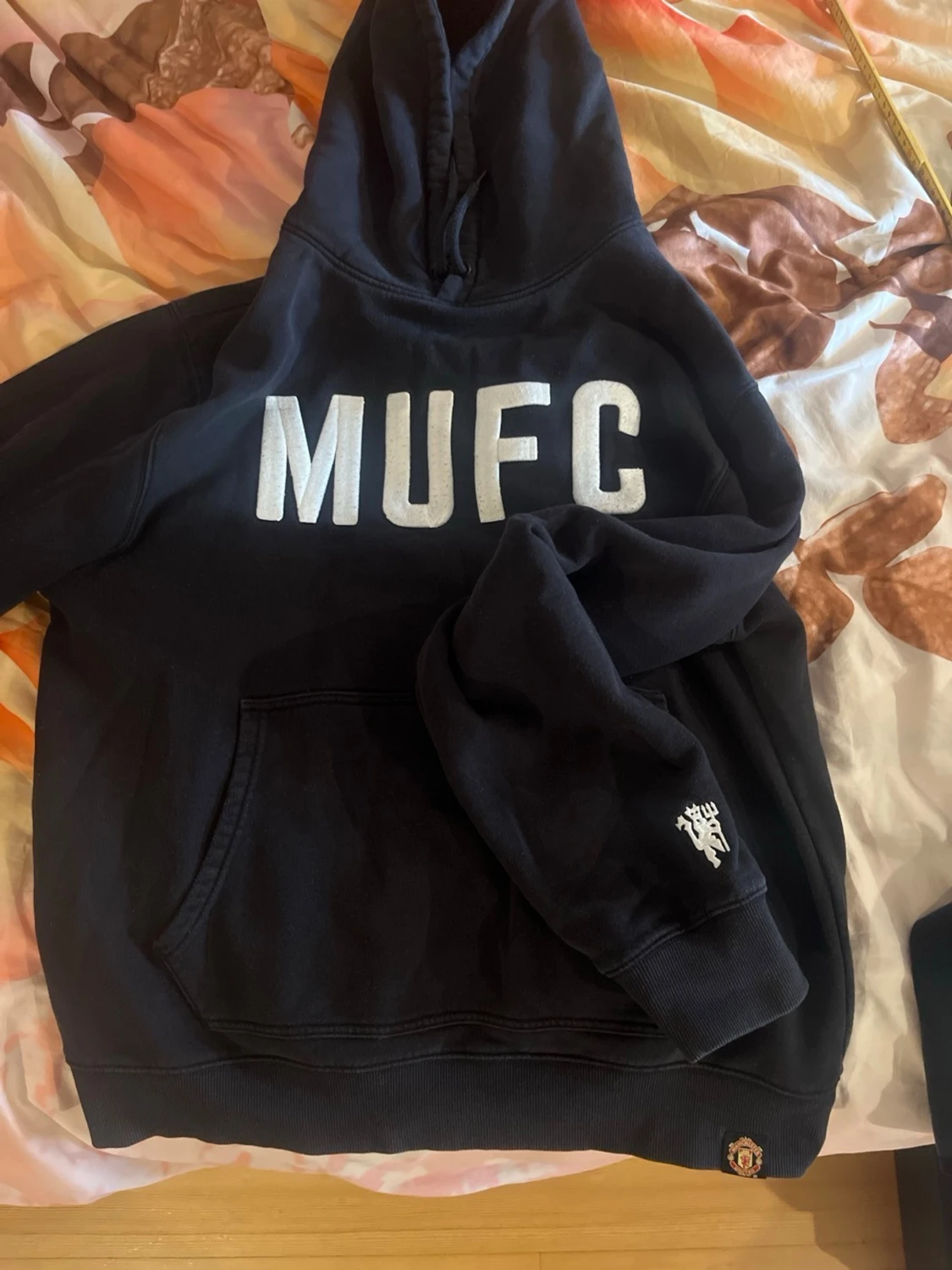     “Official Manchester United hoodie (MUFC) – authentic merch” - 1