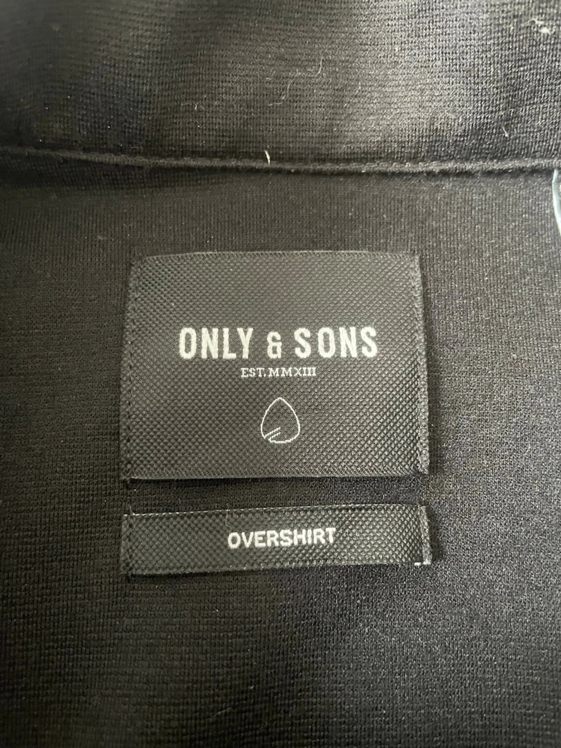 Svart overshirt från Only & Sons - 1