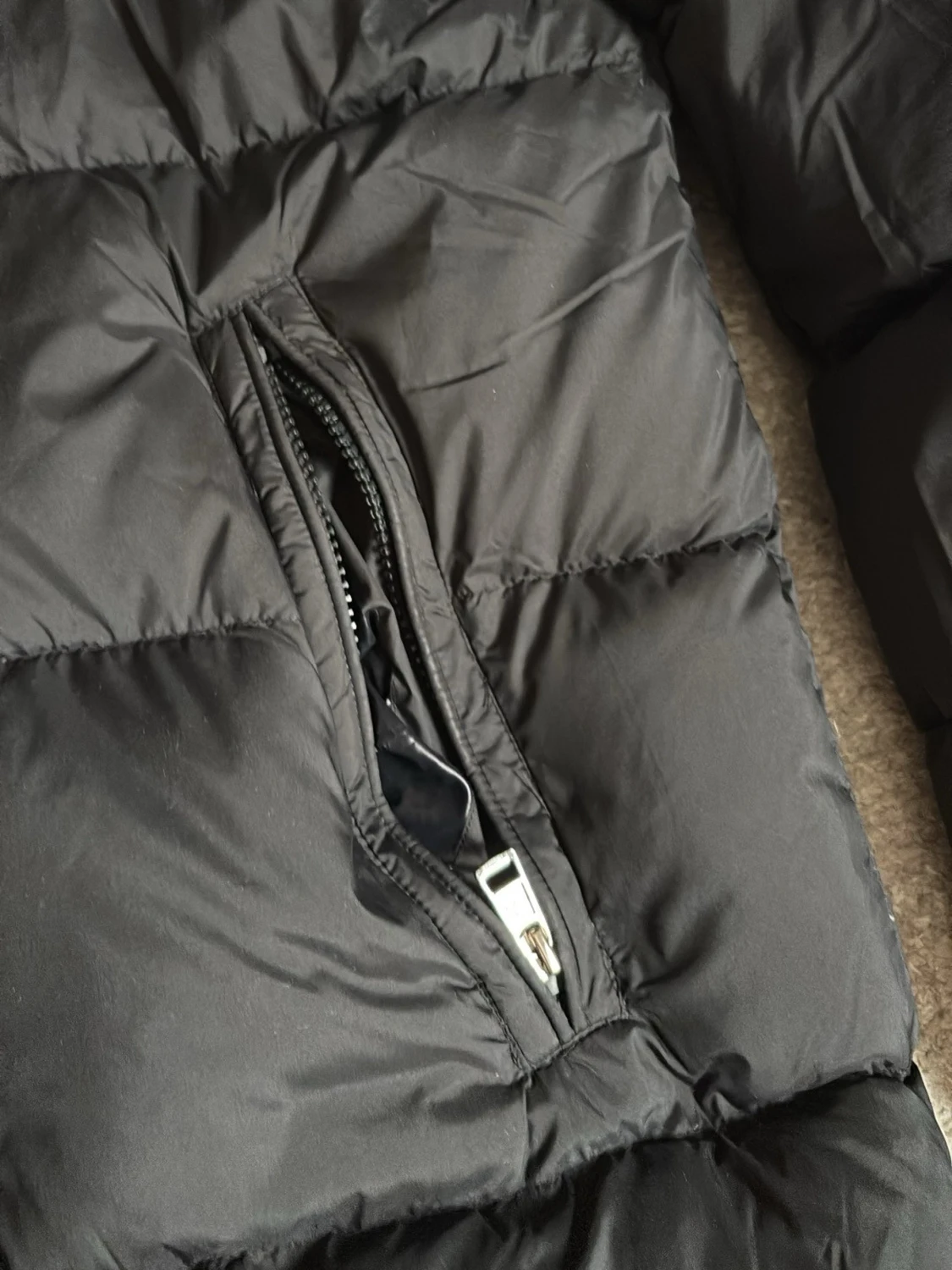 Svart lång dunjacka från Moncler - 3