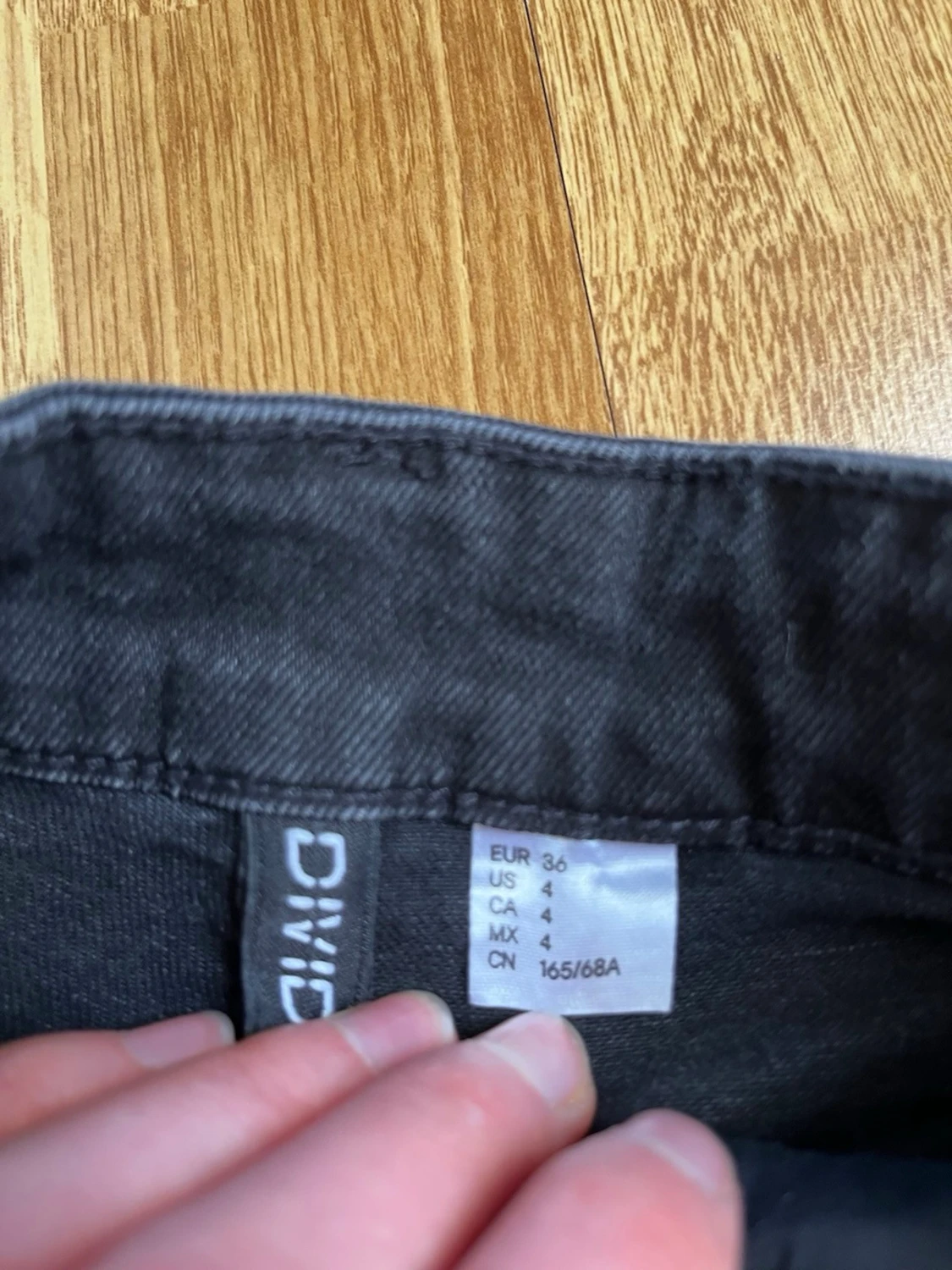 Svarta jeansshorts - 3