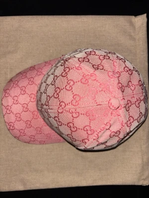 Rosa keps  - Rosa keps 