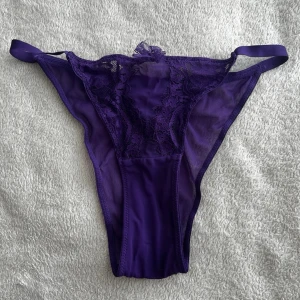 Trosa hunkemöller xs - Tia Brazilian. Ny pris 99kr