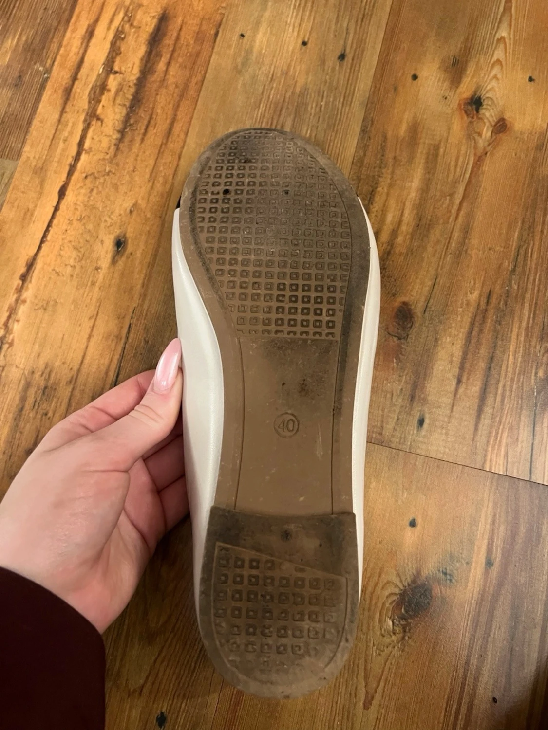 Beige ballerinaskor med svart tå - 2
