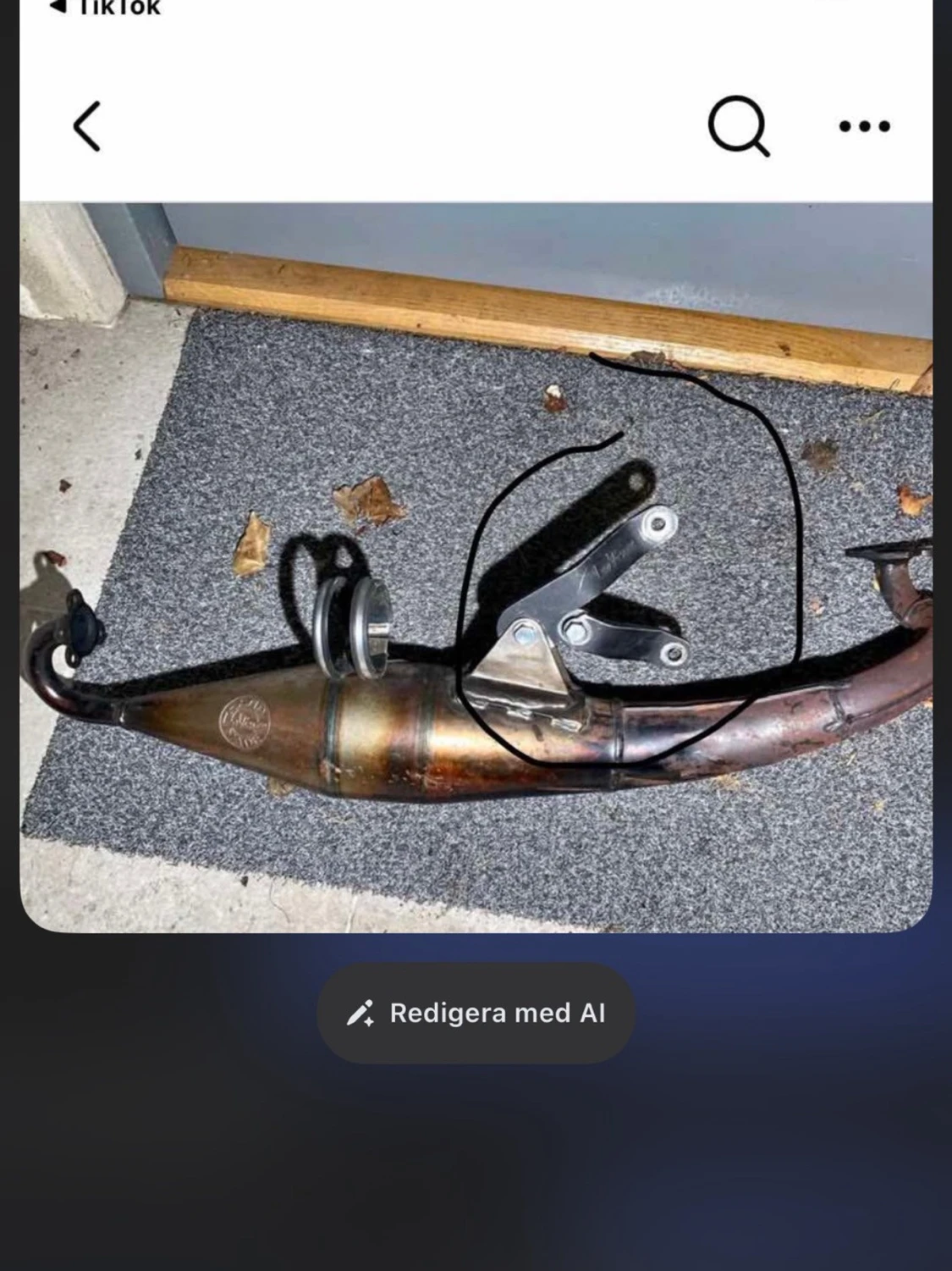 Avgasrörersfäste