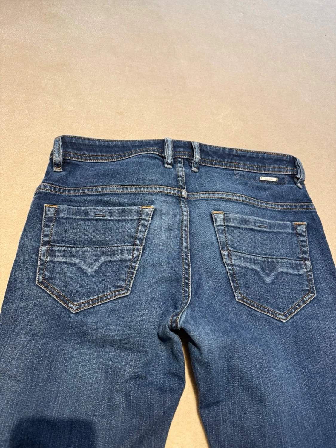 Mörkblå diesel jeans - 2