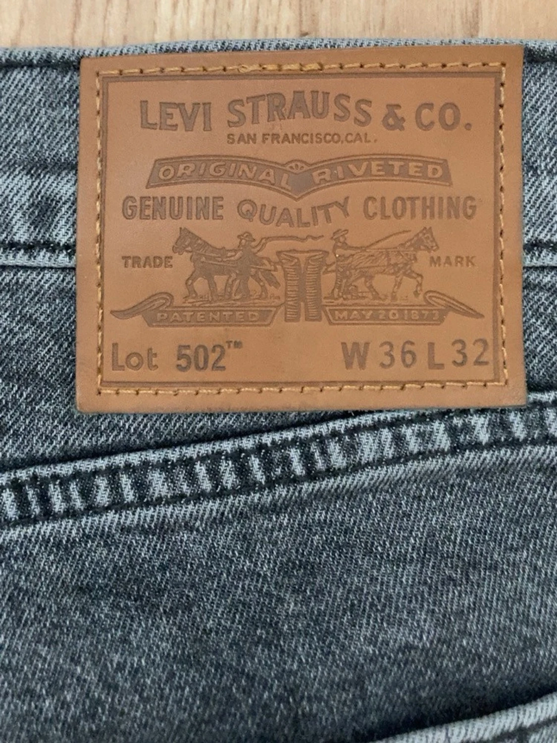 Grå jeans från Levi's 502 - 2