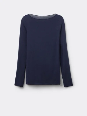 Mörkblå långärmad intimissimi tröja  - Säljer mina jätte fina intimissimi tröjor, det är tyvärr för stora för mig men är super fina. Säljer båda två i samma packet.💕💕