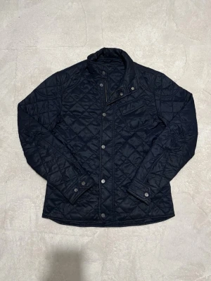 Riley jacka - Jacka från Riley / stilren / bra skick / storlek: 46/M