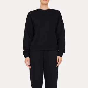 Svart oversized sweatshirt från Cubus - Köpte för ganska längesen och har inte använt så många gånger💖Den är i L men passar precis som en oversized XS-S. Köpt för ungefär 300kr, Kontakta mig om du är intresserad