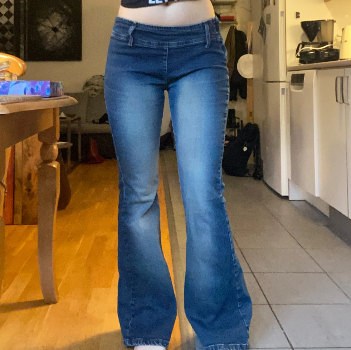 Blå bootcut jeans