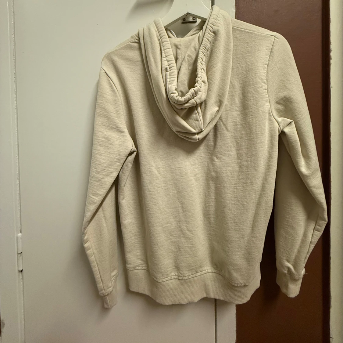 Ljus Beige hoodie från Polo Club🤍 - 90