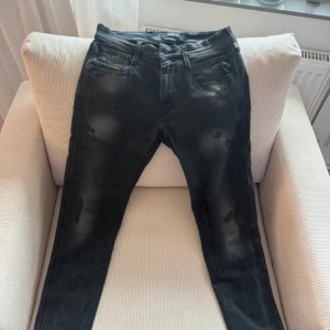 Replay jeans  - Rikigt snygga och ovanliga jeans 🤩 Storlek 30/32