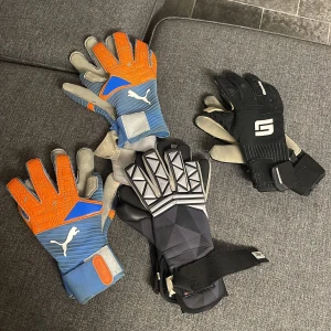 Målvaktshandskar  - Säljer dessa handskar, använda men har mycket kvar att ge. Kom privat för att diskutera pris. Finns i storlek 9 och 10