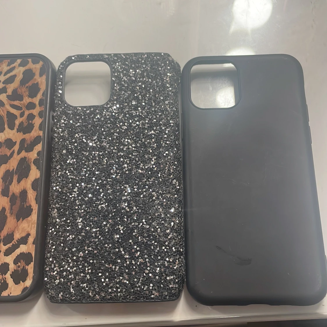 Fyra mobilskal i olika stilar - 90