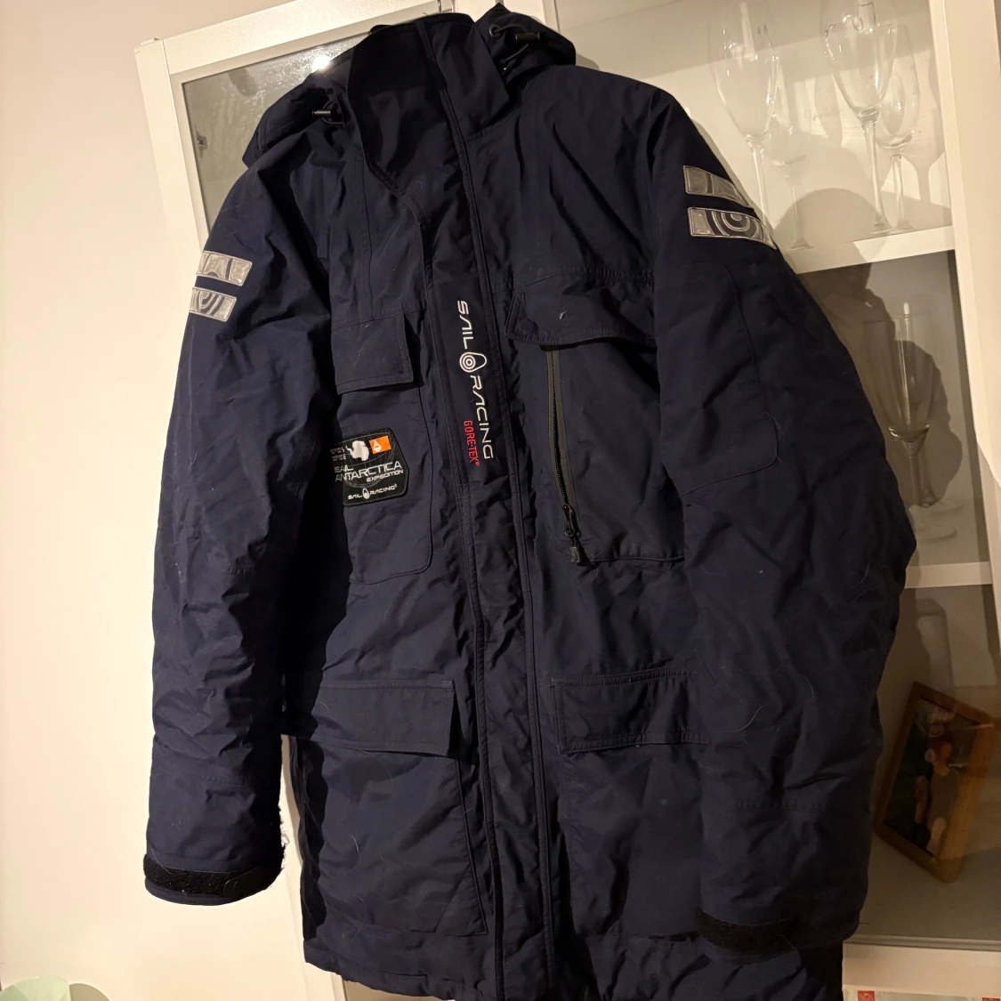 Mörkblå jacka från Sail Racing