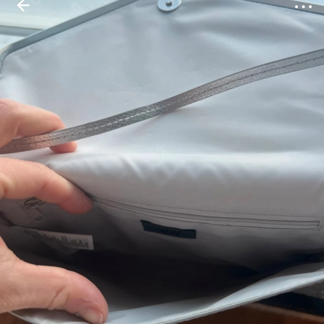 Glittrig silverfärgad kuvertväska - 91