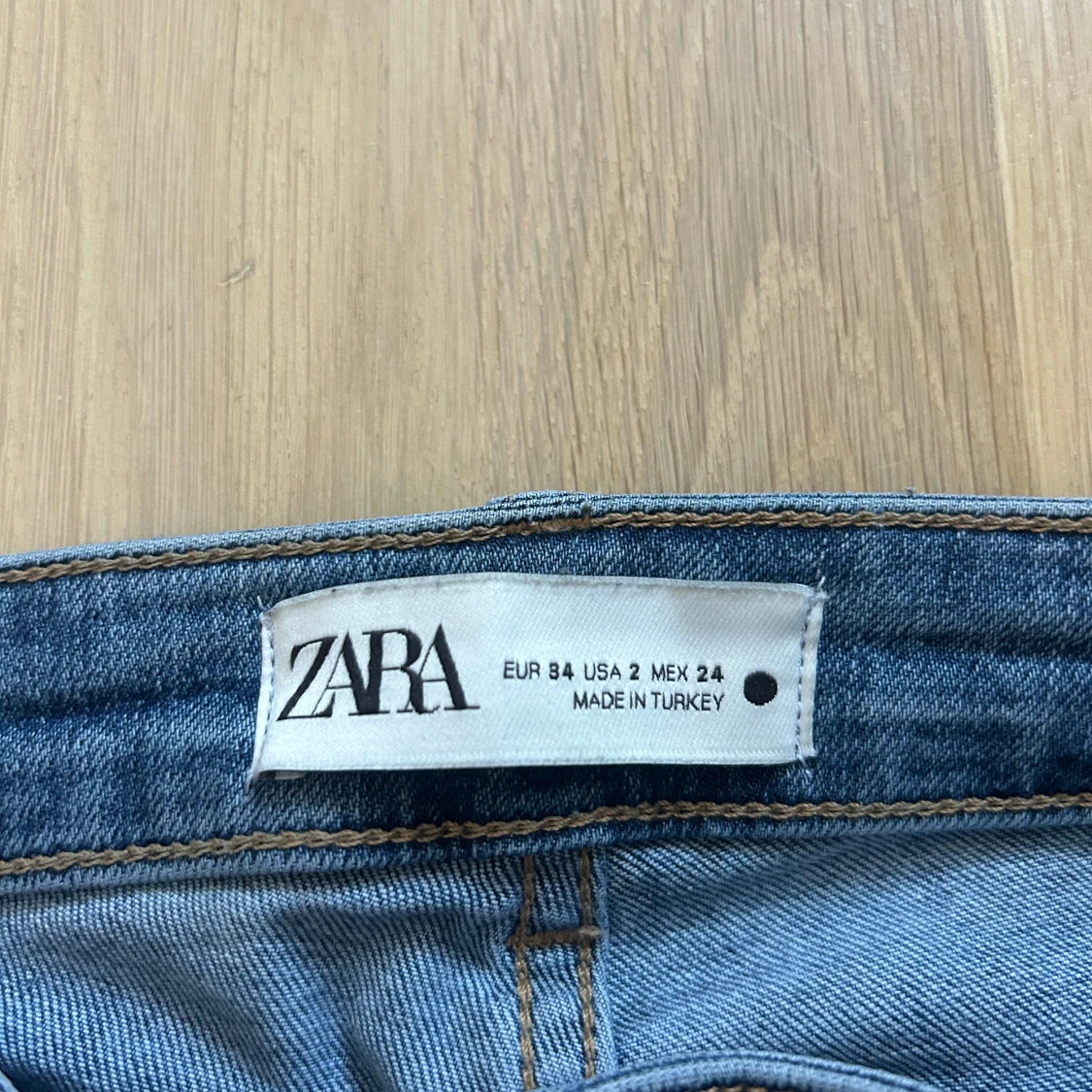 Zara Low waist jeans - 91
