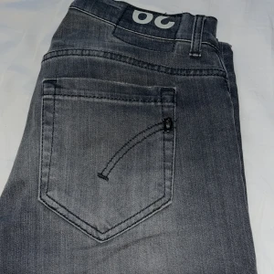 Dondup George Jeans - Snygga dondup george gråa jeans storlek 29. Mycket bra skick