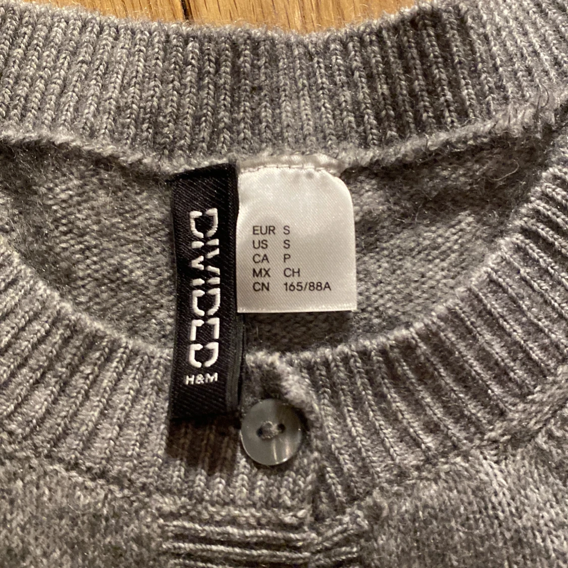 Grå kofta från Divided H&M - 90