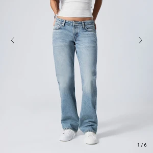 Arrow jeans  - Arrow jeans från Weekday, fint skick!