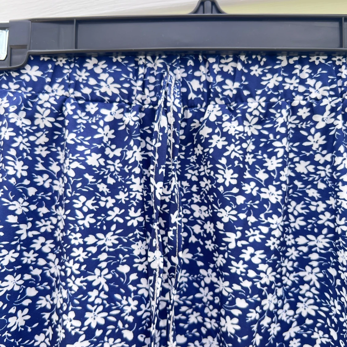 Blommig midikjol - 90