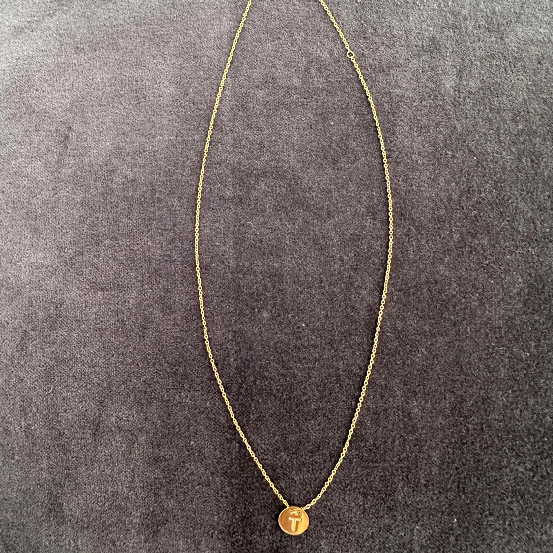 Guldfärgat halsband - 91