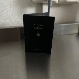 Acqua di Parma Oud Sample - 2ml sample 