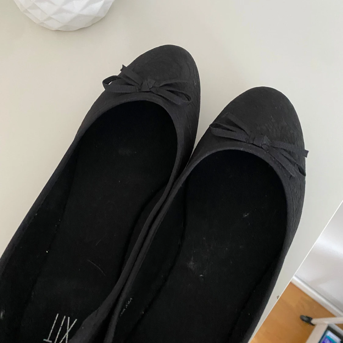 Svarta ballerinaskor - 90