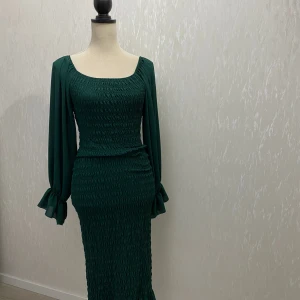 Grön klänning - Grön festklänning. 