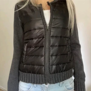 Cardigan - Superfin grå cardigan❤️‍🔥❤️‍🔥