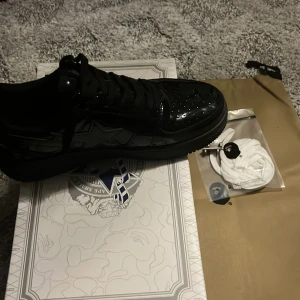 Bape - Kom dm för mer information 