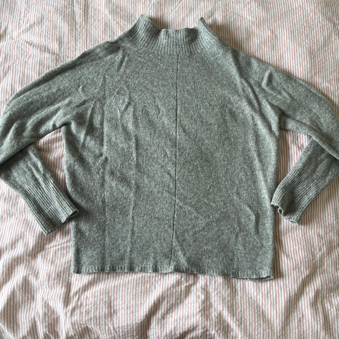 Gray sweater  - 91