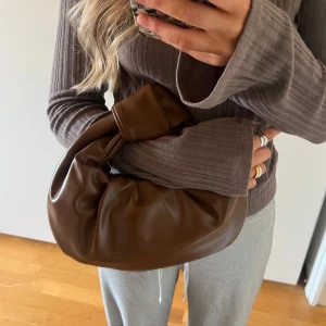 Väska  - Brun väska 