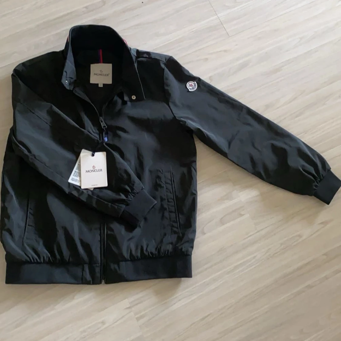 Moncler jacka - 90