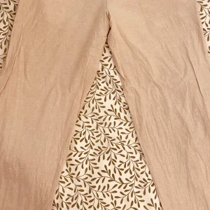 Linne byxor  - Använd 1 gång  barnstorlek  Men passar som M 