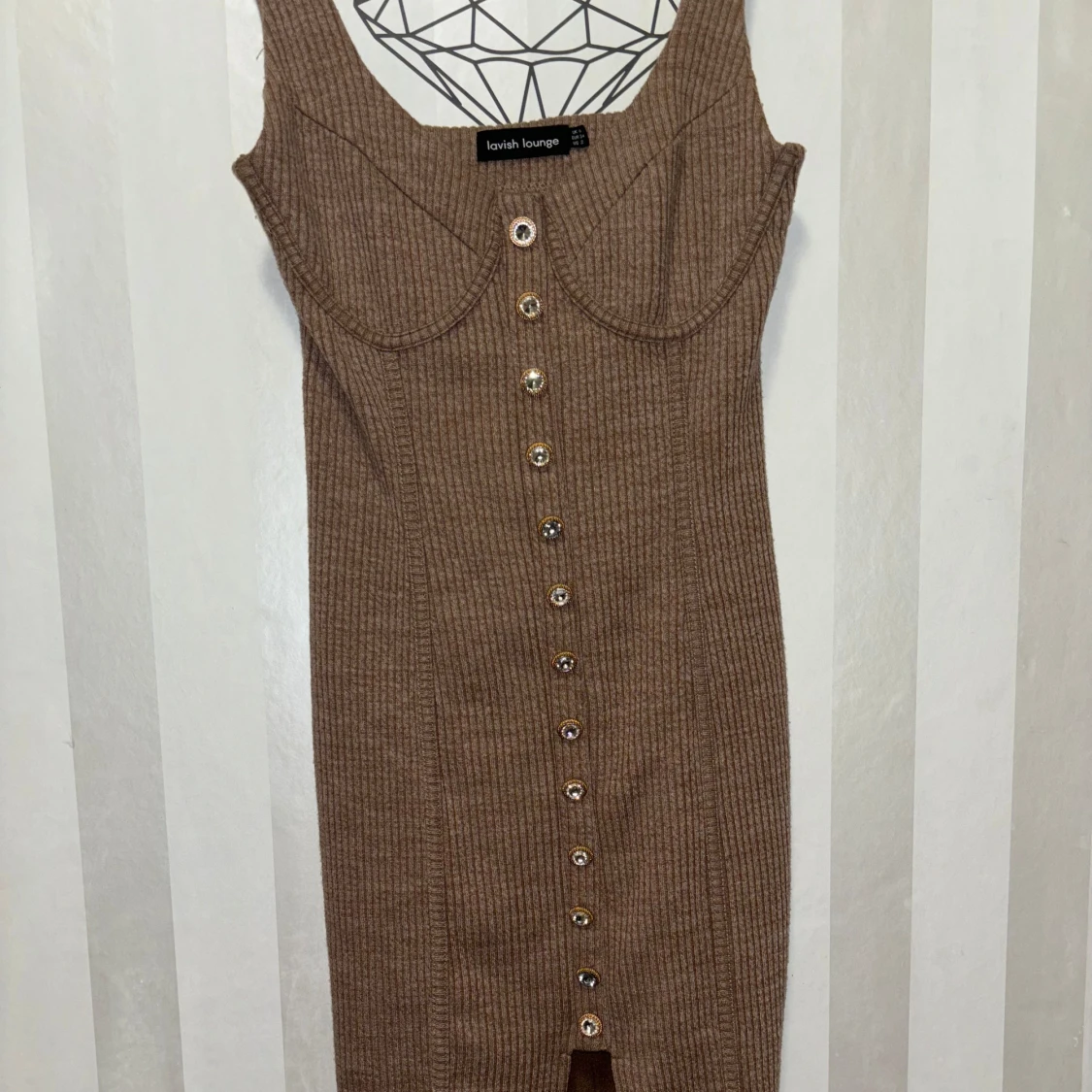 Stickad elegant midiklänning - 90