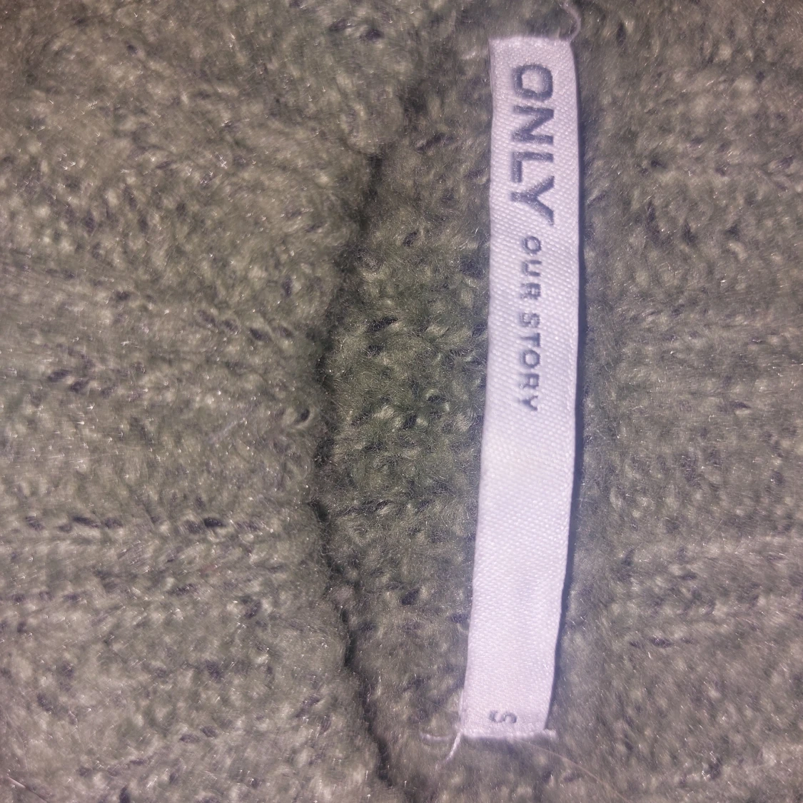 Grön stickad tröja från ONLY - 1